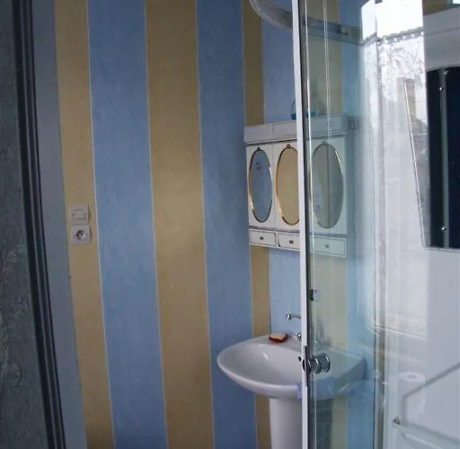 Alojamento de Acomodação e Pequeno-almoço Maryse Et Jean-pierre 3*